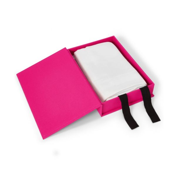 VORSPAGET HOME | Fire Blanket Book | Cerise